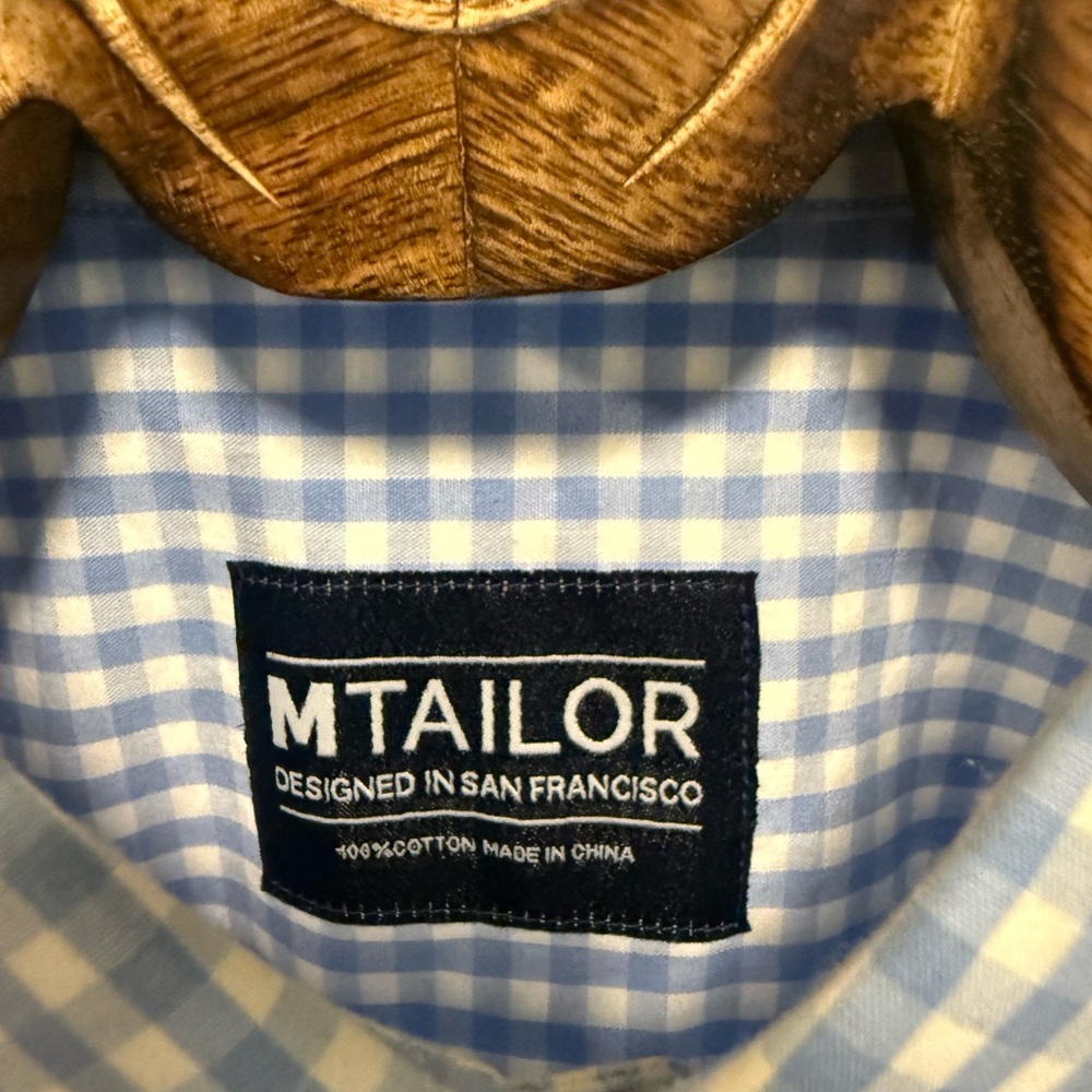 Men’s M Tailor Button Down Shirt